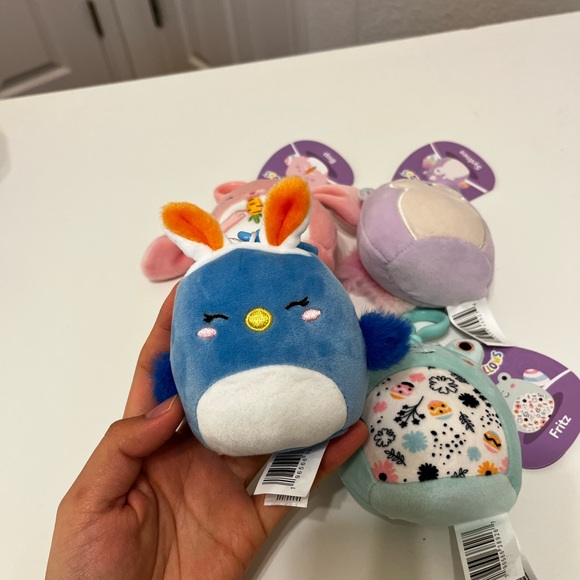4 Small Squishmallow Keychains - Picture 4 of 11